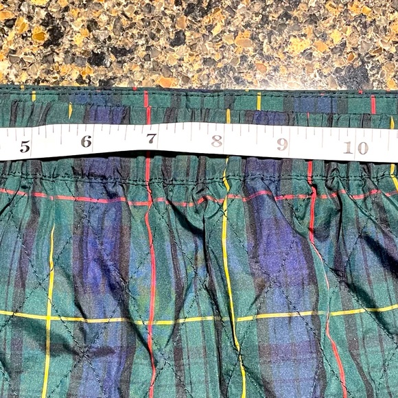 Uniqlo Plaid (lightly) Insulated Skirt - Picture 5 of 8